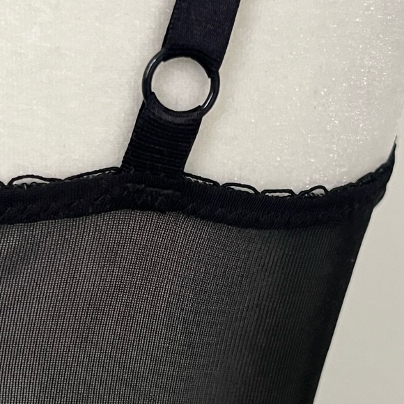 Floral Lace Corset Top - Picture 9 of 11